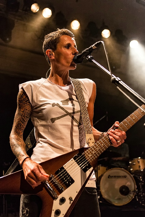 K's Choice @ De Casino St.-Niklaas, picture 12, photographed by Edwin Houdevelt - FrontView Magazine