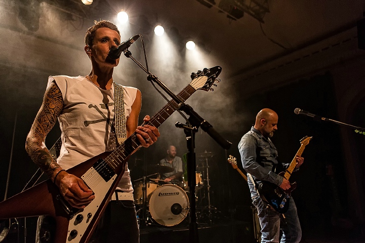 K's Choice @ De Casino St.-Niklaas, picture 14, photographed by Edwin Houdevelt - FrontView Magazine