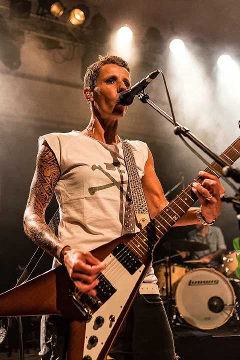 K's Choice @ De Casino St.-Niklaas, picture 19, photographed by Edwin Houdevelt - FrontView Magazine