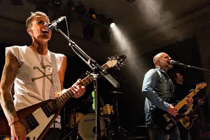 K's Choice @ De Casino St.-Niklaas, picture 30, photographed by Edwin Houdevelt - FrontView Magazine