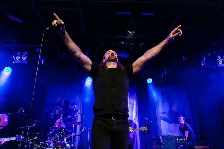 Maiden uniteD @ W2Poppodium, picture 9, photographed by Edwin Houdevelt - FrontView Magazine