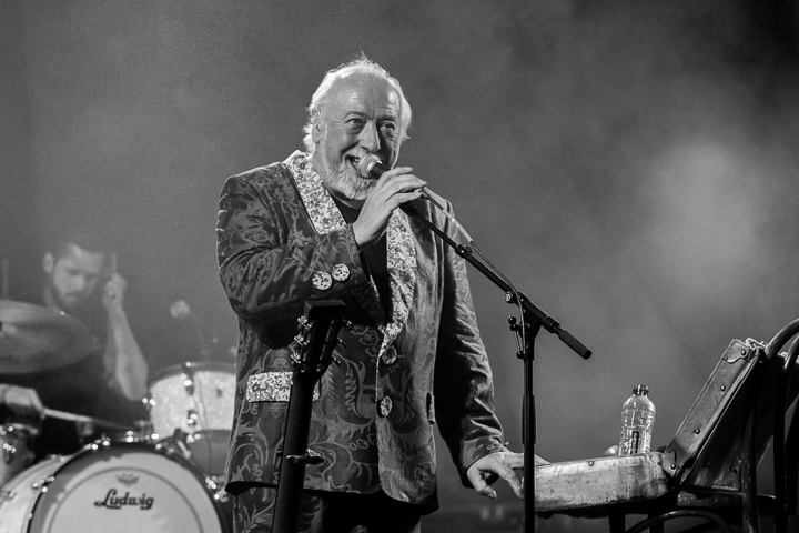 Urbanus & De Fanfaar @ Gladiolen 2015 Dag 2, foto 50, foto's door Guy Danneels - FrontView Magazine