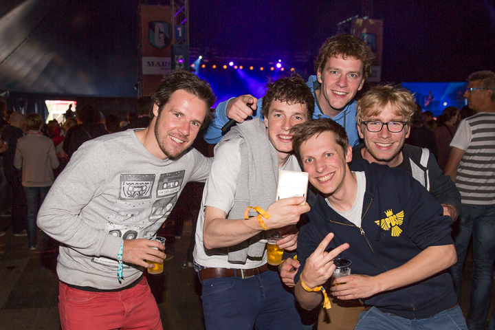 Sfeer & publiek @ Gladiolen 2015, picture 53, photographed by Guy Danneels - FrontView Magazine