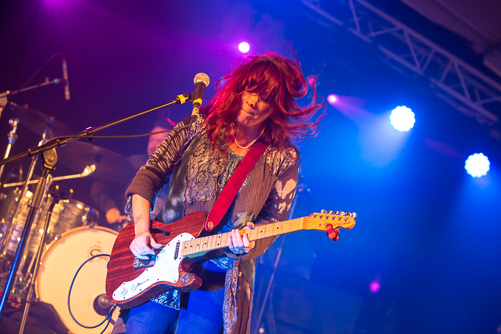 Carolyn Wonderland @ Duvelblues, picture 15, photographed by Marc Verdonck - FrontView Magazine