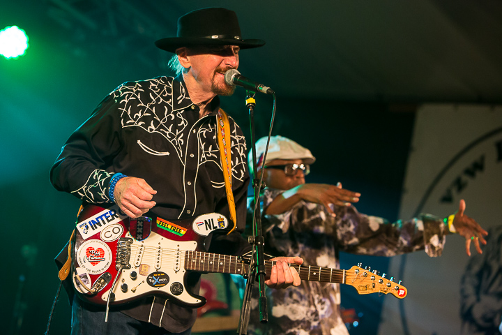 Chris Daniels & The Kings feat. Freddi Gowdy – J.R.Band @ Duvelblues, picture 10, photographed by Marc Verdonck - FrontView Magazine