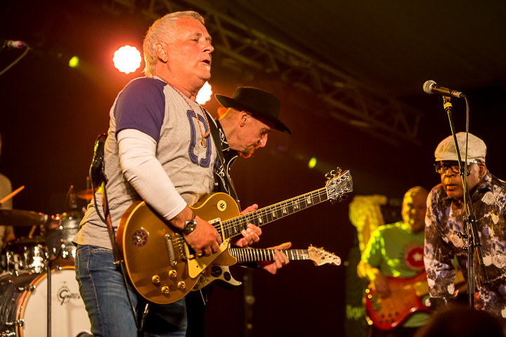 Chris Daniels & The Kings feat. Freddi Gowdy – J.R.Band @ Duvelblues, picture 23, photographed by Marc Verdonck - FrontView Magazine
