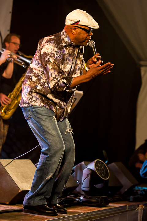 Chris Daniels & The Kings feat. Freddi Gowdy – J.R.Band @ Duvelblues, picture 25, photographed by Marc Verdonck - FrontView Magazine