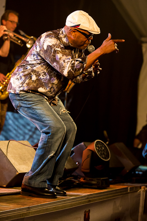 Chris Daniels & The Kings feat. Freddi Gowdy – J.R.Band @ Duvelblues, picture 26, photographed by Marc Verdonck - FrontView Magazine
