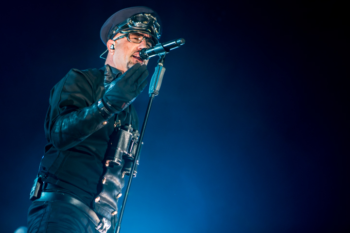 Eisbrecher @ Rockavaria, picture 4, photographed by Dorien Goetschalckx - FrontView Magazine
