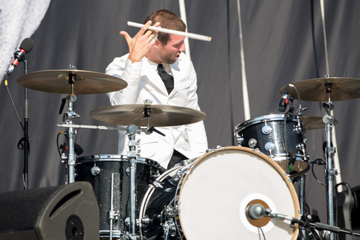 The Hives @ Rockavaria, picture 2, photographed by Dorien Goetschalckx - FrontView Magazine