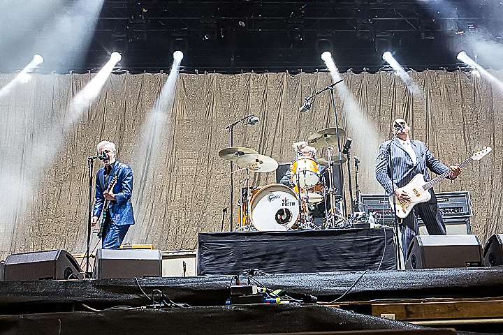 Triggerfinger @ Rock Im Revier 2015, picture 10, photographed by Edwin Houdevelt - FrontView Magazine