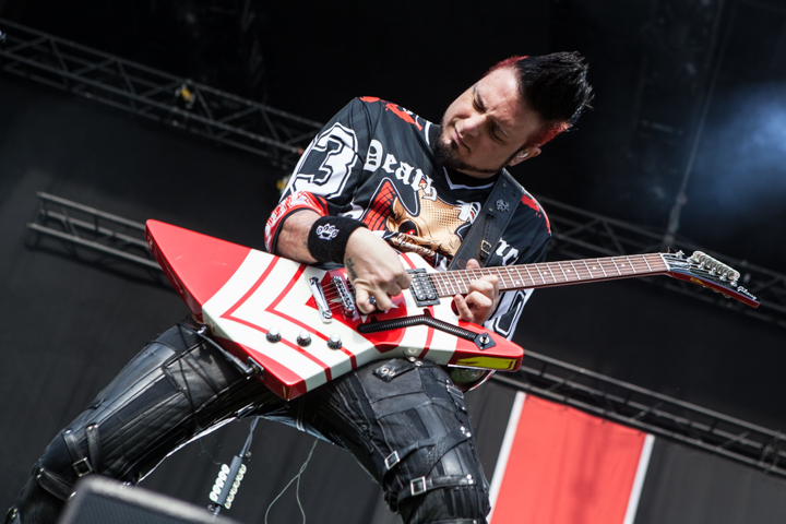 Five Finger Death Punch @ Rockavaria, picture 15, photographed by Dorien Goetschalckx - FrontView Magazine