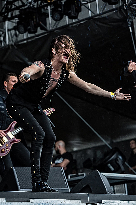 Kissin’ Dynamite @ Rock Im Revier 2015, foto 2, foto's door Edwin Houdevelt - FrontView Magazine