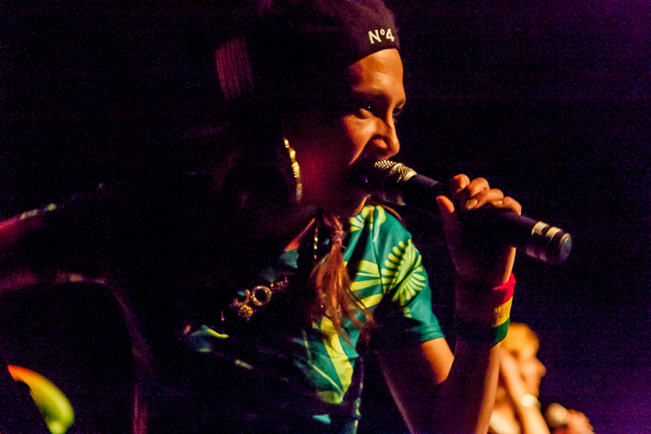 Release Party Slongs Dievanongs @ De Studio, picture 4, photographed by Alex Wyckmans - FrontView Magazine