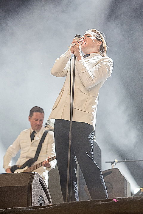 The Hives @ Rock Im Revier 2015, foto 12, foto's door Edwin Houdevelt - FrontView Magazine