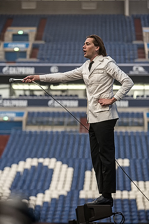 The Hives @ Rock Im Revier 2015, foto 18, foto's door Edwin Houdevelt - FrontView Magazine