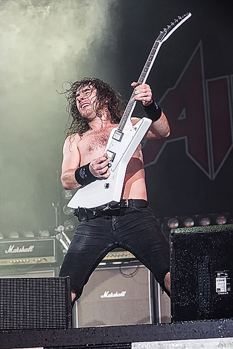 Airbourne @ Rock Im Revier 2015, foto 41, foto's door Edwin Houdevelt - FrontView Magazine