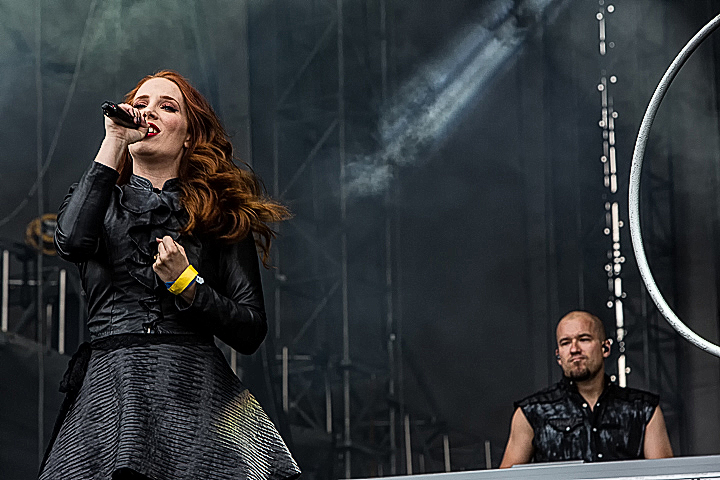 Epica @ Rock Im Revier 2015, foto 1, foto's door Edwin Houdevelt - FrontView Magazine