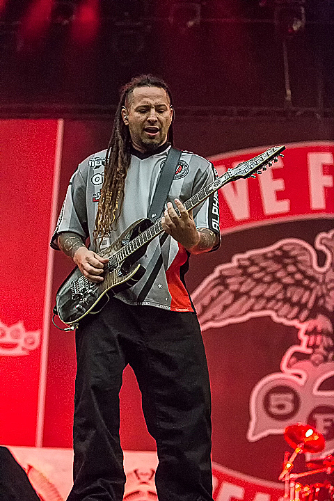 Five Finger Death Punch @ Rock Im Revier 2015, foto 13, foto's door Edwin Houdevelt - FrontView Magazine