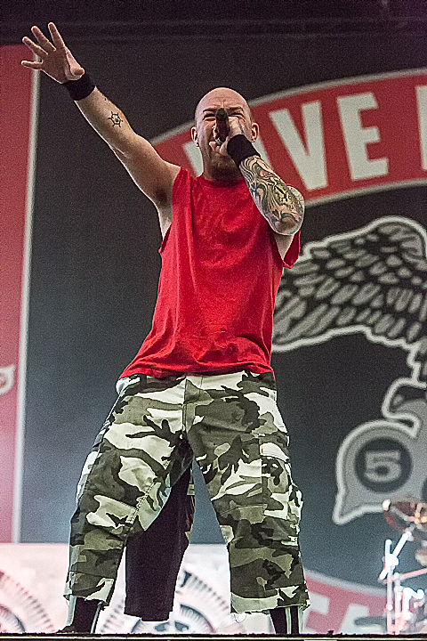 Five Finger Death Punch @ Rock Im Revier 2015, foto 15, foto's door Edwin Houdevelt - FrontView Magazine