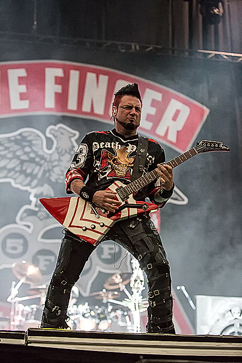 Five Finger Death Punch @ Rock Im Revier 2015, foto 40, foto's door Edwin Houdevelt - FrontView Magazine