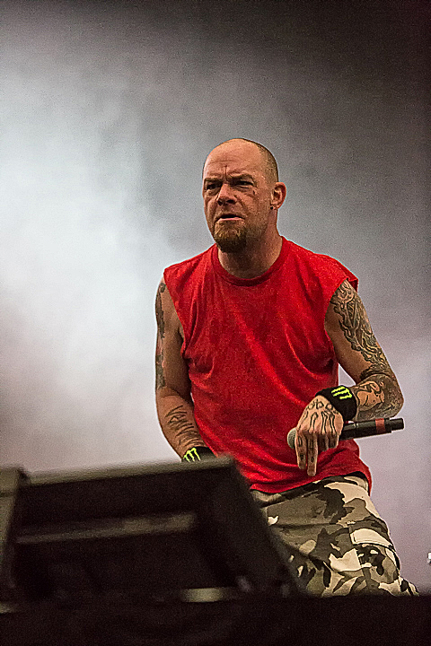 Five Finger Death Punch @ Rock Im Revier 2015, foto 41, foto's door Edwin Houdevelt - FrontView Magazine
