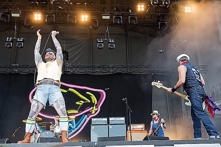 Turbonegro @ Rock Im Revier 2015, foto 6, foto's door Edwin Houdevelt - FrontView Magazine