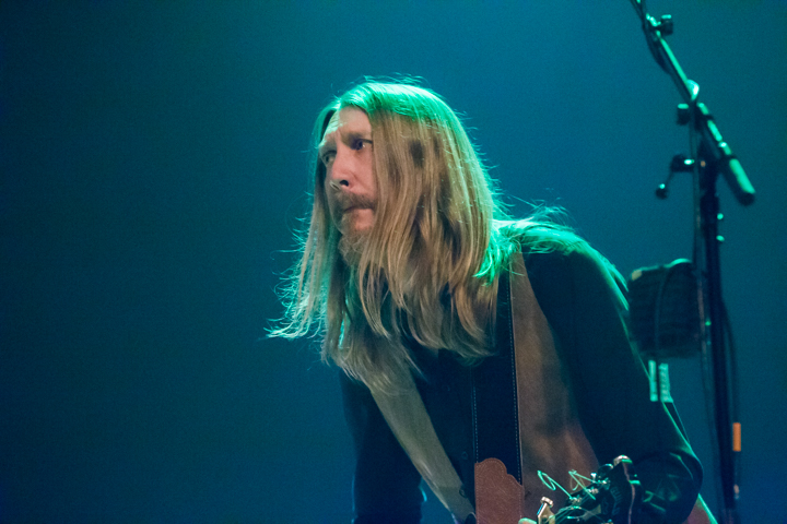The Wood Brothers @ De Roma Borgerhout, picture 4, photographed by Guy Danneels - FrontView Magazine