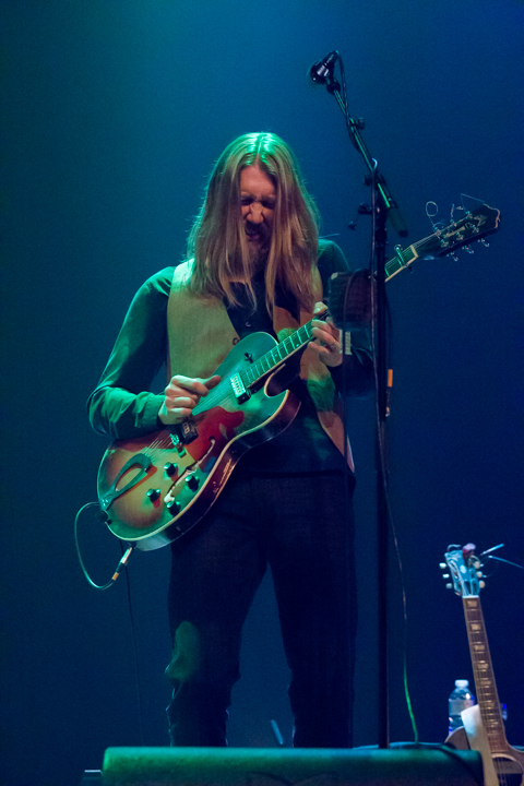 The Wood Brothers @ De Roma Borgerhout, picture 27, photographed by Guy Danneels - FrontView Magazine