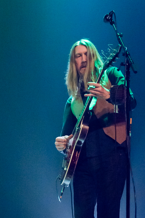 The Wood Brothers @ De Roma Borgerhout, picture 39, photographed by Guy Danneels - FrontView Magazine