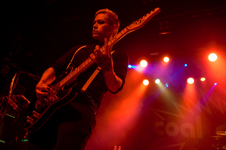 Coal Chamber @ Trix, picture 7, photographed by Dorien Goetschalckx - FrontView Magazine