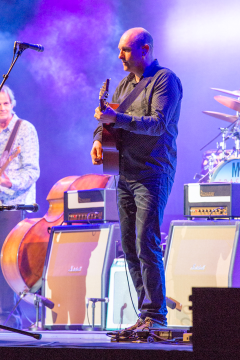Mark Knopfler @ Sportpaleis, picture 13, photographed by Stef Dierckx - FrontView Magazine