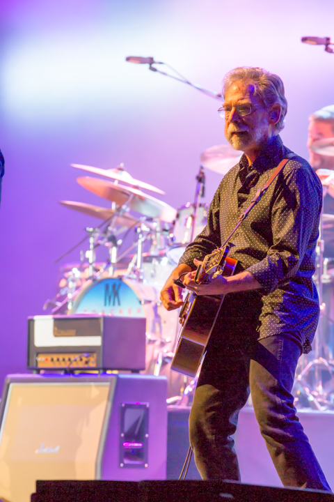 Mark Knopfler @ Sportpaleis, picture 14, photographed by Stef Dierckx - FrontView Magazine