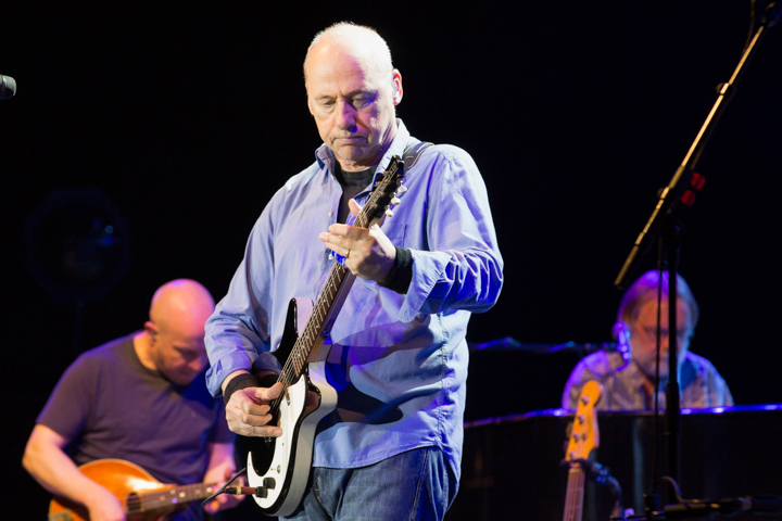 Mark Knopfler @ Sportpaleis, picture 21, photographed by Stef Dierckx - FrontView Magazine