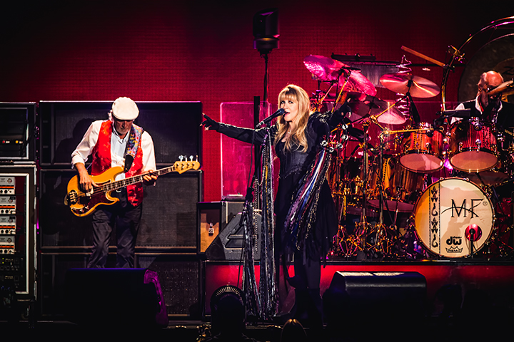 Fleetwood Mac @ Sportpaleis, picture 8, photographed by Elke Briers - FrontView Magazine