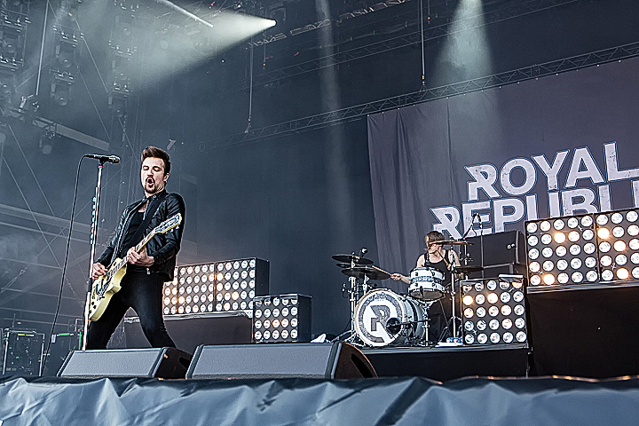 Royal Republic @ Rock Am Ring 2015, foto 8, foto's door Edwin Houdevelt - FrontView Magazine
