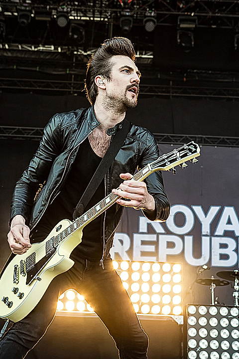 Royal Republic @ Rock Am Ring 2015, foto 21, foto's door Edwin Houdevelt - FrontView Magazine