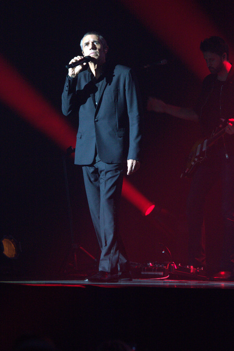 Julien Clerc @ Vorst Nationaal, foto 5, foto's door Bart Baevegems - FrontView Magazine