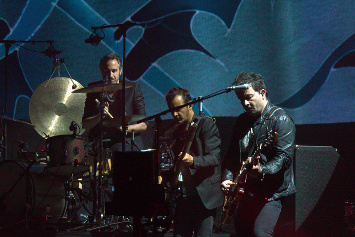 Julien Clerc @ Vorst Nationaal, foto 6, foto's door Bart Baevegems - FrontView Magazine