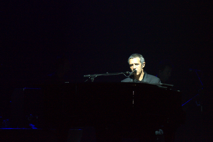 Julien Clerc @ Vorst Nationaal, foto 14, foto's door Bart Baevegems - FrontView Magazine