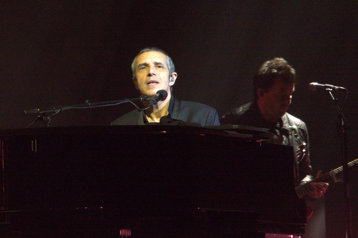 Julien Clerc @ Vorst Nationaal, foto 26, foto's door Bart Baevegems - FrontView Magazine