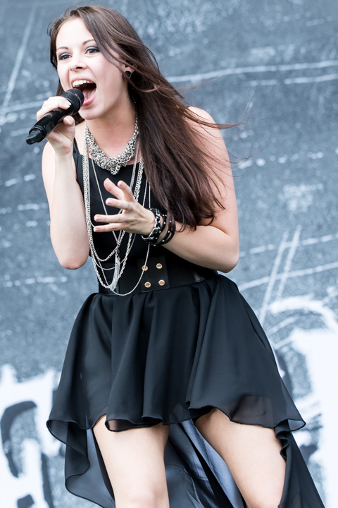 Beyond The Black @ NOVA ROCK 2015, foto 3, foto's door Dorien Goetschalckx - FrontView Magazine