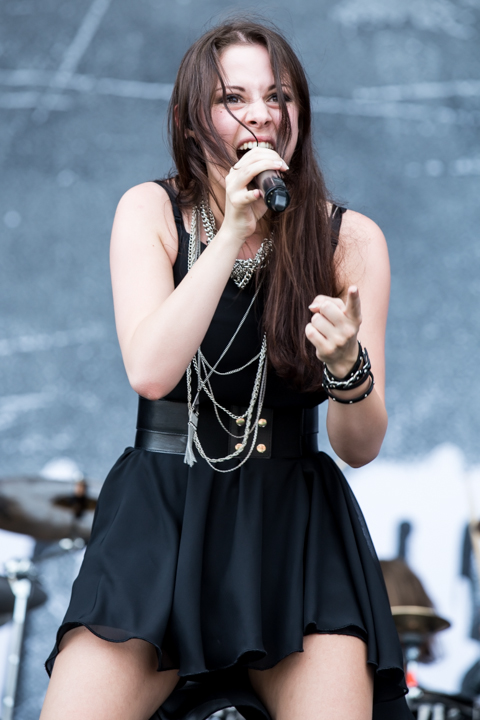 Beyond The Black @ NOVA ROCK 2015, foto 14, foto's door Dorien Goetschalckx - FrontView Magazine