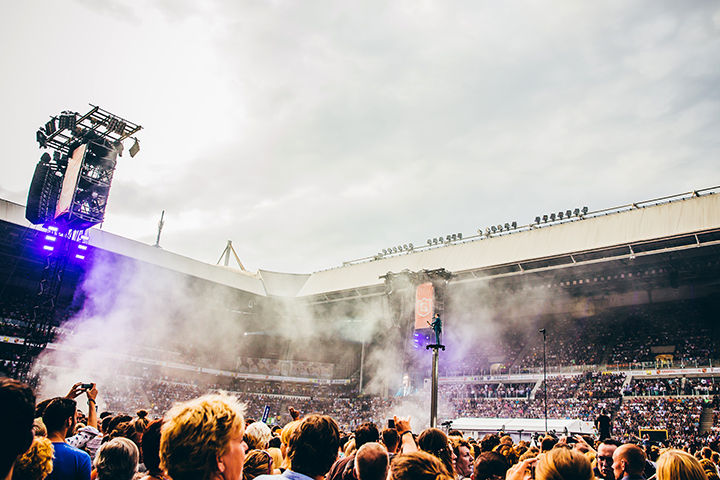 Guus Meeuwis - Groots met een zachte G @ Philips Stadion Eindhoven, foto 1, foto's door Elke Briers - FrontView Magazine