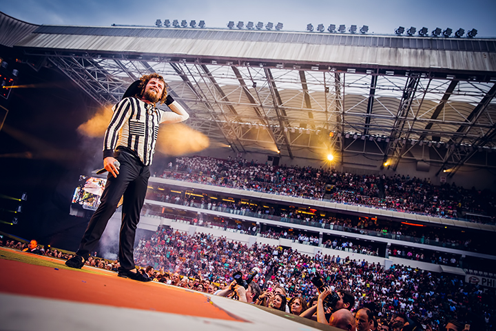 Guus Meeuwis - Groots met een zachte G @ Philips Stadion Eindhoven, foto 11, foto's door Elke Briers - FrontView Magazine