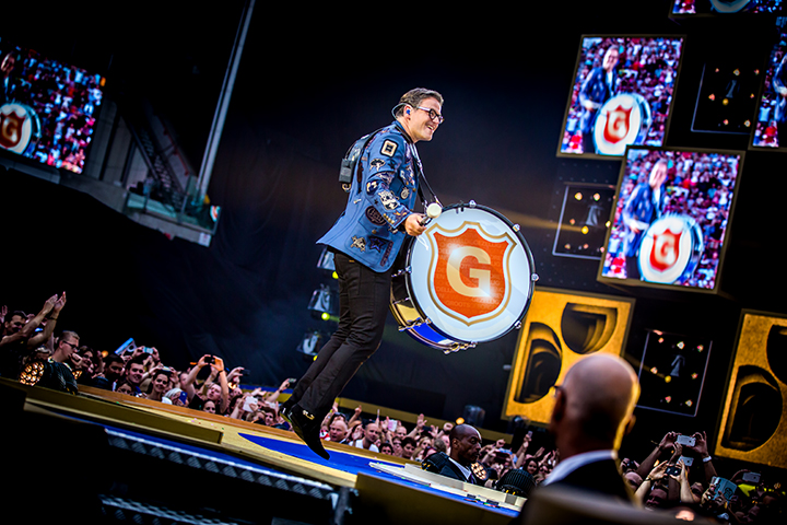 Guus Meeuwis - Groots met een zachte G @ Philips Stadion Eindhoven, foto 12, foto's door Elke Briers - FrontView Magazine