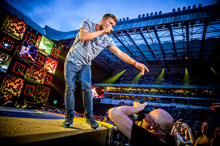 Guus Meeuwis - Groots met een zachte G @ Philips Stadion Eindhoven, foto 19, foto's door Elke Briers - FrontView Magazine