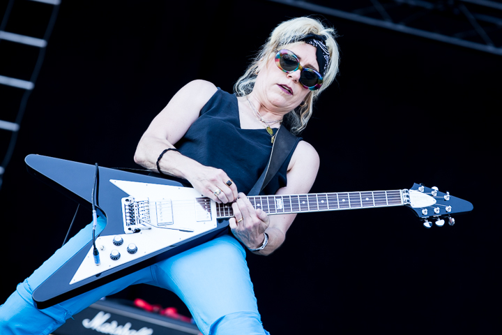 L7 @ NOVA ROCK 2015, foto 4, foto's door Dorien Goetschalckx - FrontView Magazine