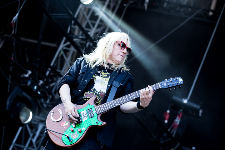 L7 @ NOVA ROCK 2015, foto 11, foto's door Dorien Goetschalckx - FrontView Magazine