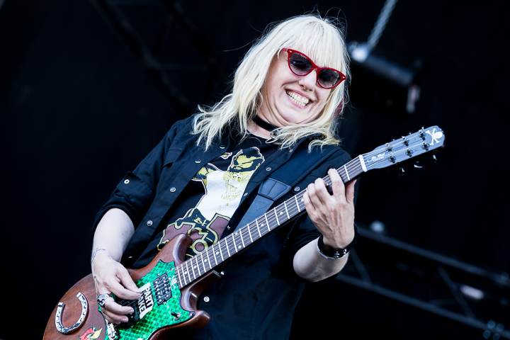 L7 @ NOVA ROCK 2015, foto 14, foto's door Dorien Goetschalckx - FrontView Magazine